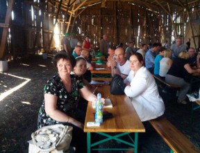Wanda, Agnieszka, Mariusz i Maria w "stodole"